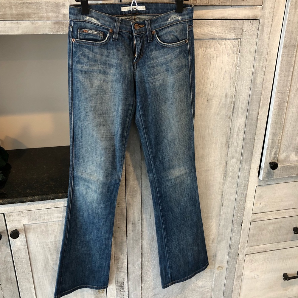 Joe’s Jeans The Rocker style jeans